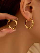 1 Pair Gold Hoop Earrings for Women, Fashion Accessories, Chunky Jewelry Set, Trendy Earrings for Women, Gold Plated Earrings, Cute Earring for Any Occasion(Golden)
