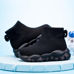 Boys and Girls Indoor Non-Slip Baby Toddler Shoes Breathable mesh Surface Lightweight Elastic Socks Shoes Memory Soles Protect Toes Outdoor Sneakers Black