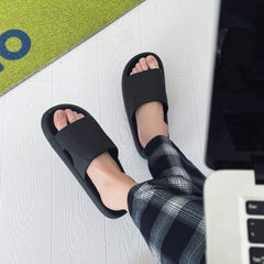 PLMOKN Slippers for Women Fuzzy Winter House Indoor Outdoor Platform Trendy Cozy Girls Shoes With Memory Foam Boots Send To A Friend Best Gifts