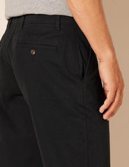 Amazon Essentials Men's Classic-Fit Casual Stretch Chino Pant