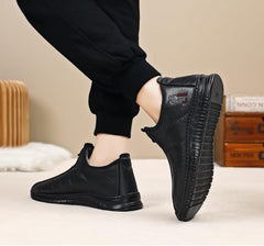 Men’s Winter Boots - Warm Insulated Snow Boots, Thick Lined Short Boots Cold Weather Protection, Soft Sole, Comfortable Fit for Outdoor Activities, Non-Slip (6.5,Black)