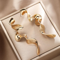 1Pair Irregular Metal Earrings Set, Women's Gold Tone Drop Earrings with Unique Asymmetrical Design, Fashionable Statement Jewelry for Casual and Formal Wear, Earring Set (Gold)