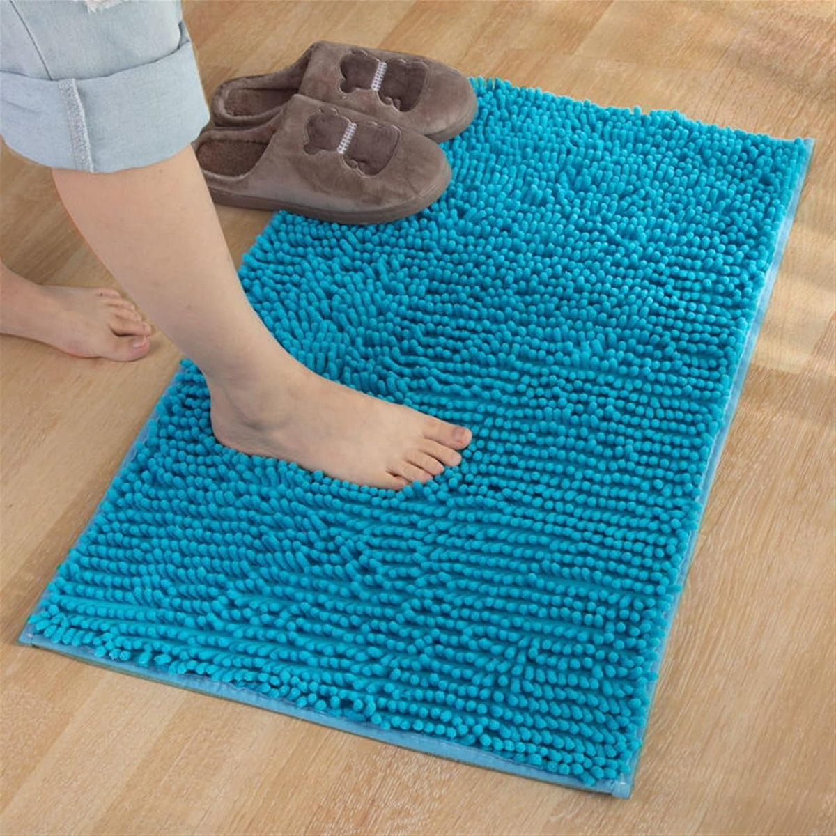 Reyox Soft Durable Thick Chenille Bath Mat, Water Absorbent Fast Dry Bathroom Rugs, Non Slip Bath Rugs for Kitchen Bathroom Bedroom Indoor and Outdoor Orange 1.0 x 1.6 Feet