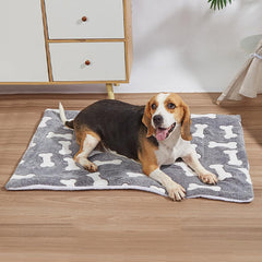 Dog Throw Blankets, Warm Pet Blanket, Couch Bed, Furniture Protector, Kitten Bed, Blankets, Cat Blankets, Puppy Sleeping Mats for Small Medium Dogs, Cats (70 x 50 cm, Style 3)